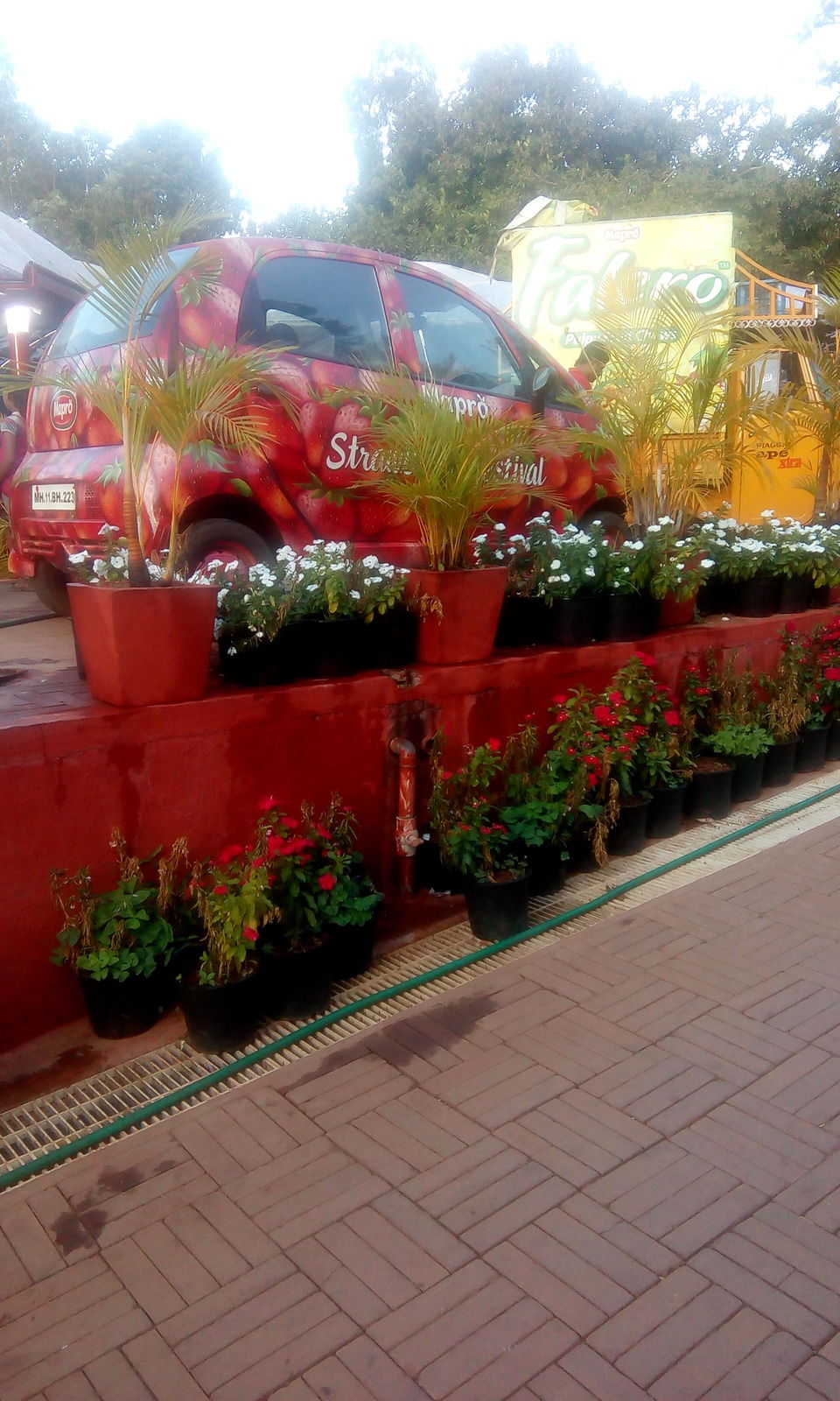 Photo of Mapro Garden, Mahabaleswar - Panchgani Road, Gureghar, Maharashtra, India by Aarush Tandon