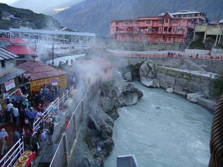 Photo of Badrinath, Uttarakhand, India by Aarush Tandon