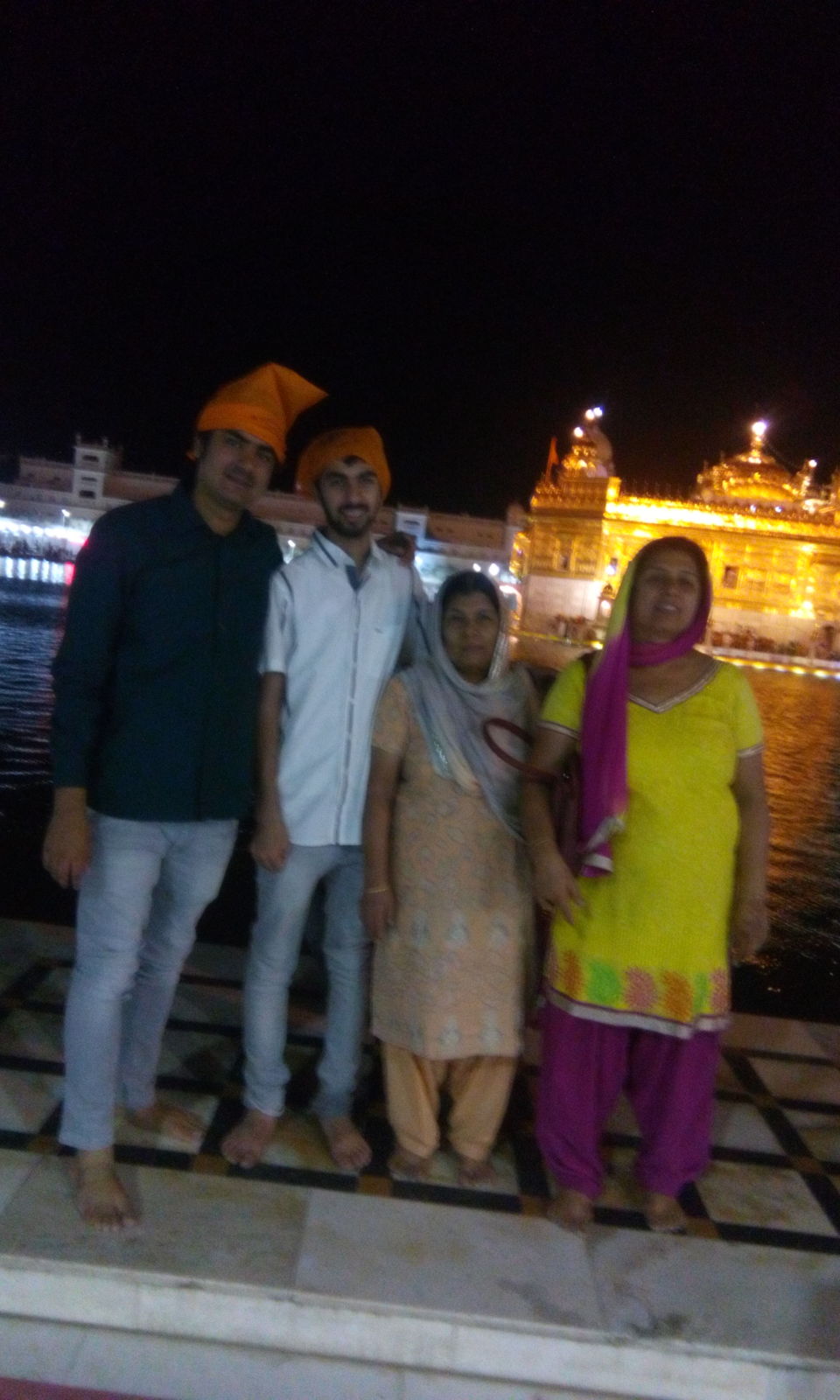 Photo of Harmandir Sahib, Golden Temple Road, Amritsar, Punjab, India by Aarush Tandon
