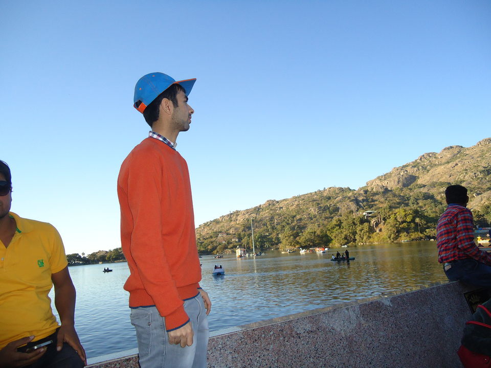 Photo of Nakki Lake, Mount Abu, Rajasthan, India by Aarush Tandon