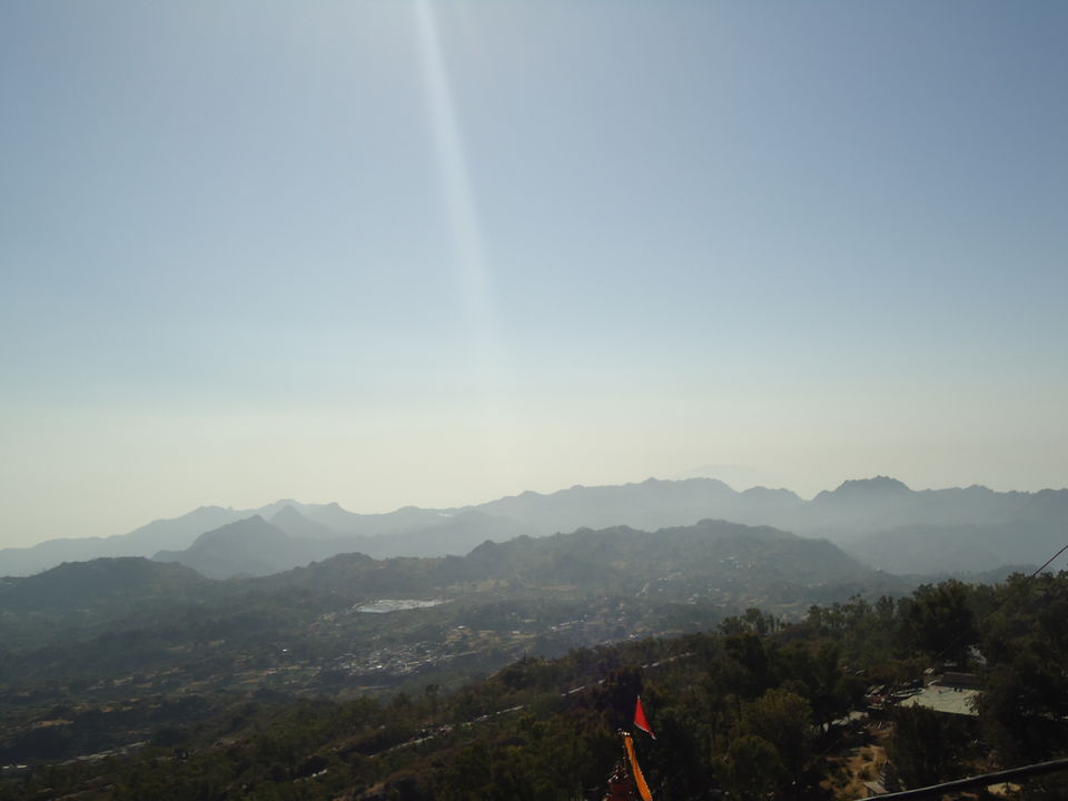Photo of Guru Shikhar, Mount Abu, Rajasthan, India by Aarush Tandon