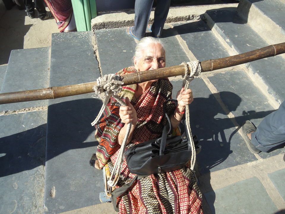 Photo of Guru Shikhar, Mount Abu, Rajasthan, India by Aarush Tandon