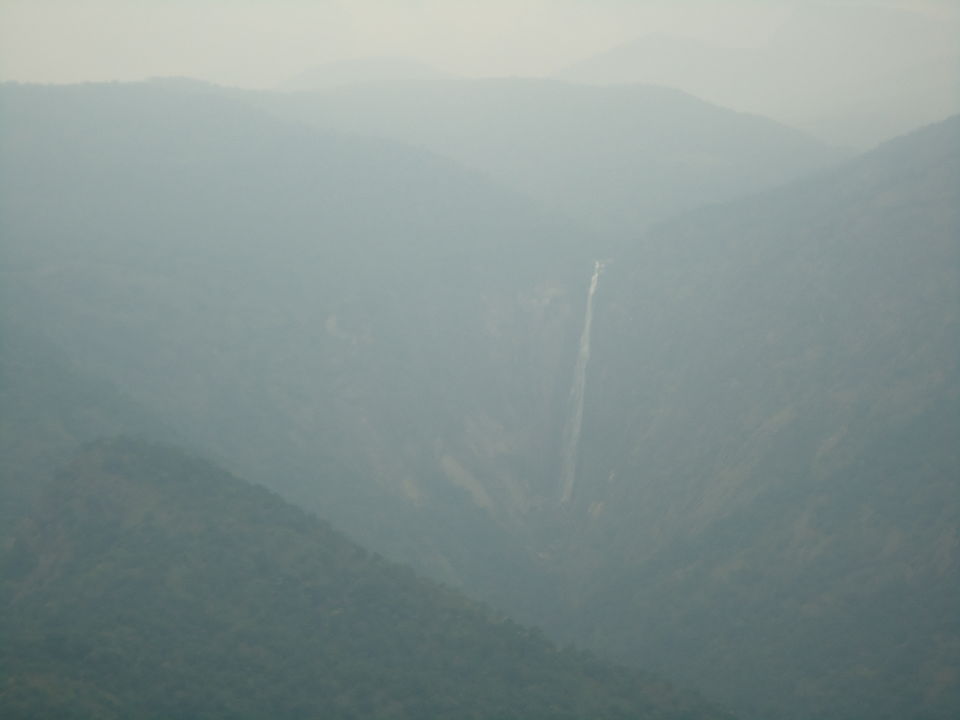 Photo of Mattupetty Lake, Kannan Devan Hills, Kerala, India by Aarush Tandon