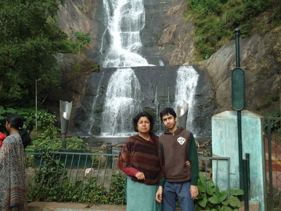 Photo of Mattupetty Lake, Kannan Devan Hills, Kerala, India by Aarush Tandon