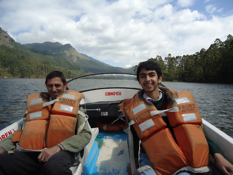 Photo of Mattupetty Lake, Kannan Devan Hills, Kerala, India by Aarush Tandon