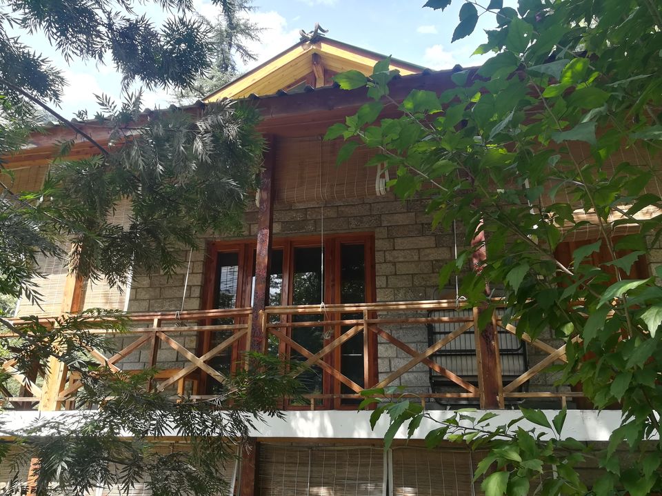 Photo of Experience 360-Degree Himalayan Surrealism At This Hidden Gem In Manali At Just ₹5,000 by Aarush Tandon