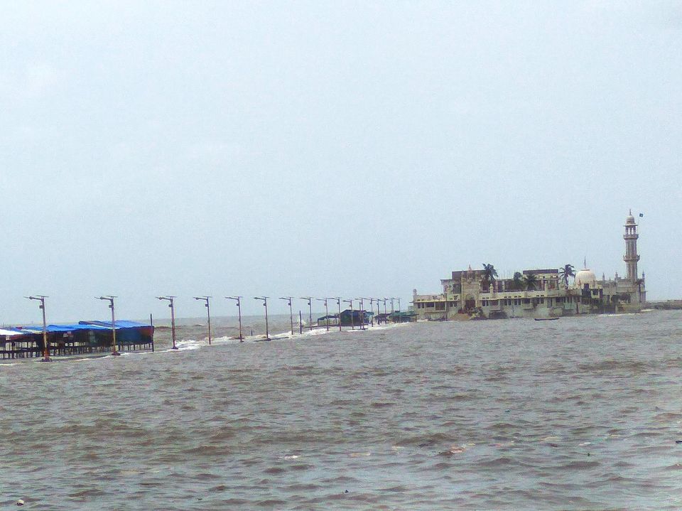 Photo of Haji Ali Dargah, Dargah Road, Haji Ali, Mumbai, Maharashtra, India by Aarush Tandon