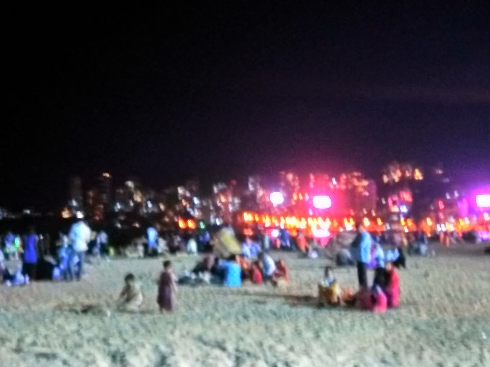 Photo of Marine Drive, Mumbai, Maharashtra, India by Aarush Tandon
