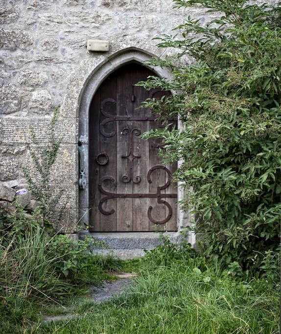 Photo of Live in a Castle with your Galway Girl at a mere 10,000 AirBnB 2/5 by Aarush Tandon