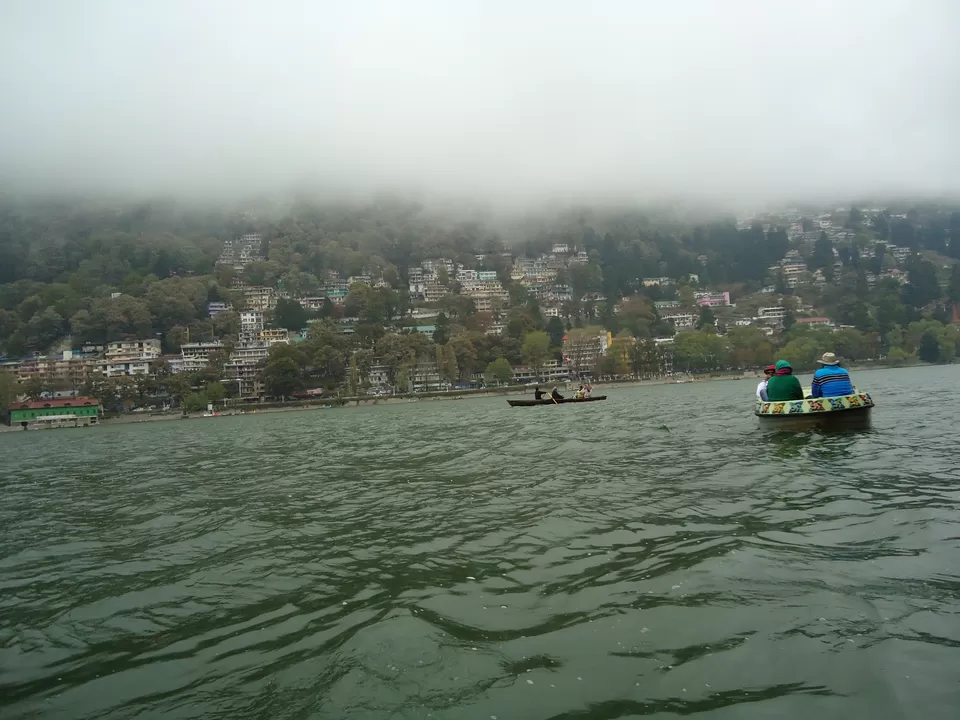 Photo of Naini Lake, Ayarpatta, Nainital, Uttarakhand by Aarush Tandon