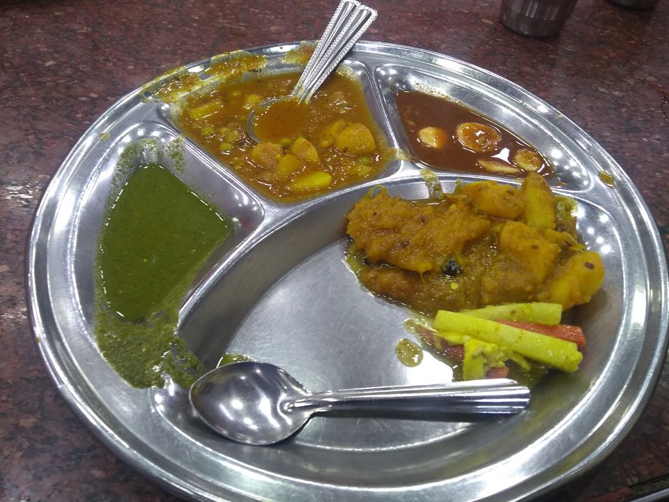 Photo of Paranthe Wali Gali, Maliwara, Old Delhi, New Delhi, Delhi, India by Aarush Tandon