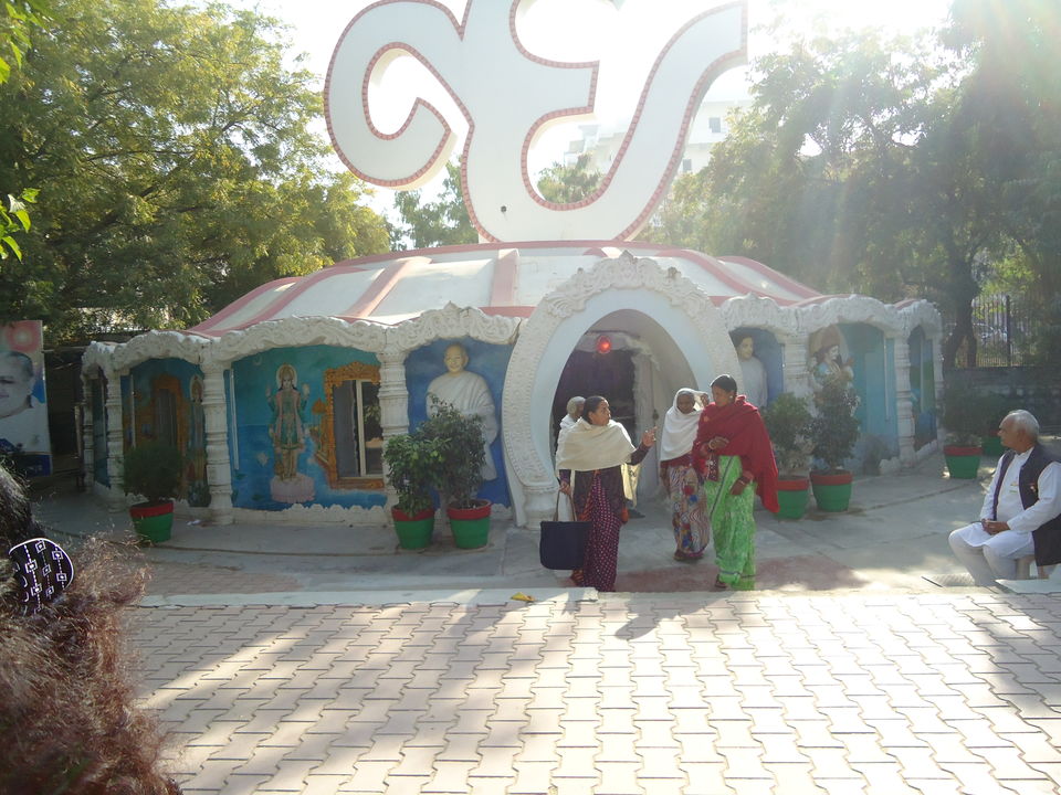Photo of Om Shanti Bhawan - BrahmaKumaris Intl' Head Quarter, Mount Abu, Rajasthan, India by Aarush Tandon