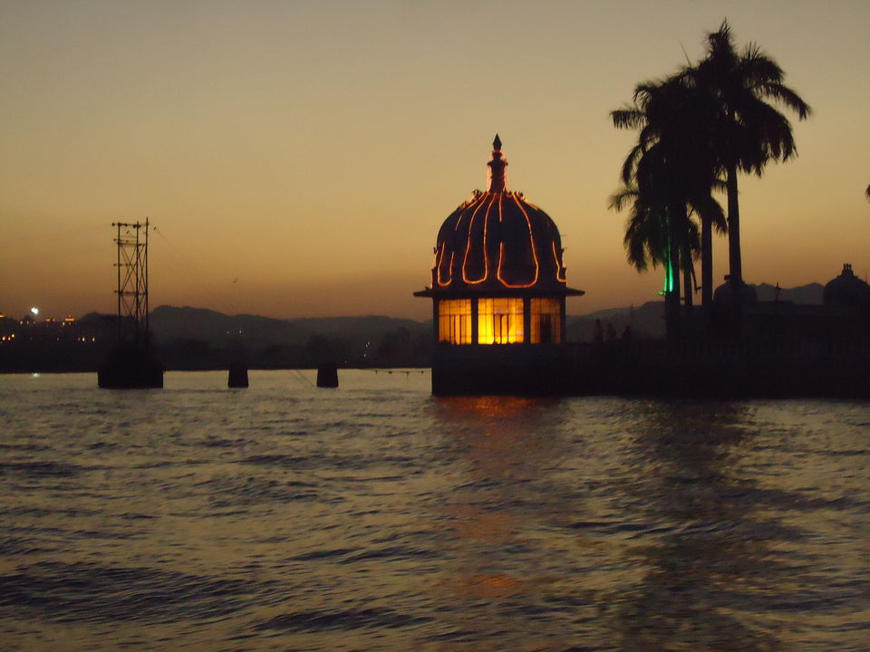 Photo of Fateh Sagar Lake, Udaipur, Rajasthan by Aarush Tandon