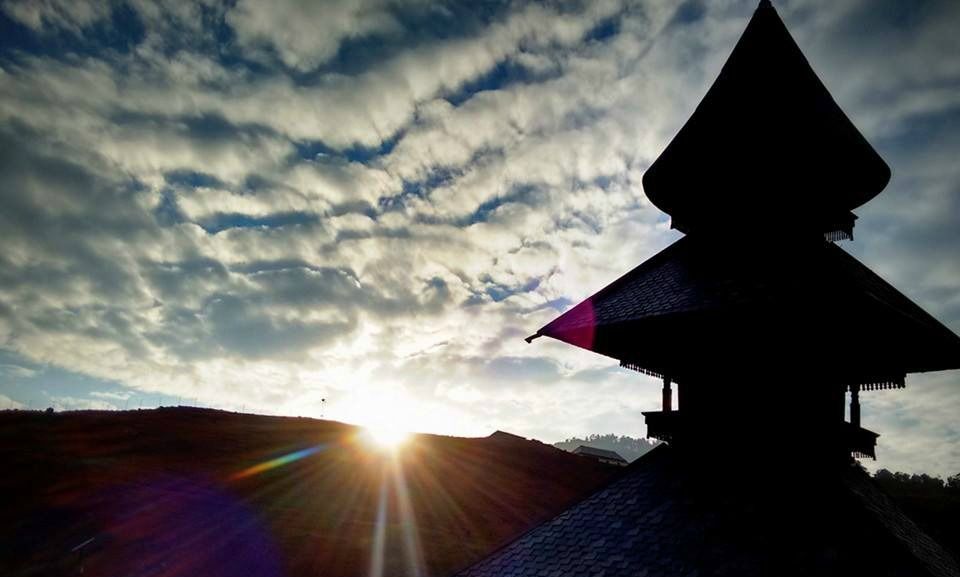 Photo of Prashar - The Vibrant Heaven 1/7 by Radha Bisht