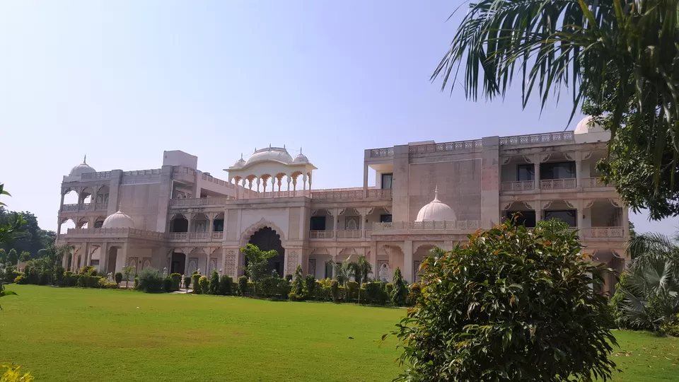 Photo of Vanya Mahal, Ranthambhor Road, Vivekanandapuram Colony, Sawai Madhopur, Rajasthan, India by Adyasha Dash (The Wandering Mind)