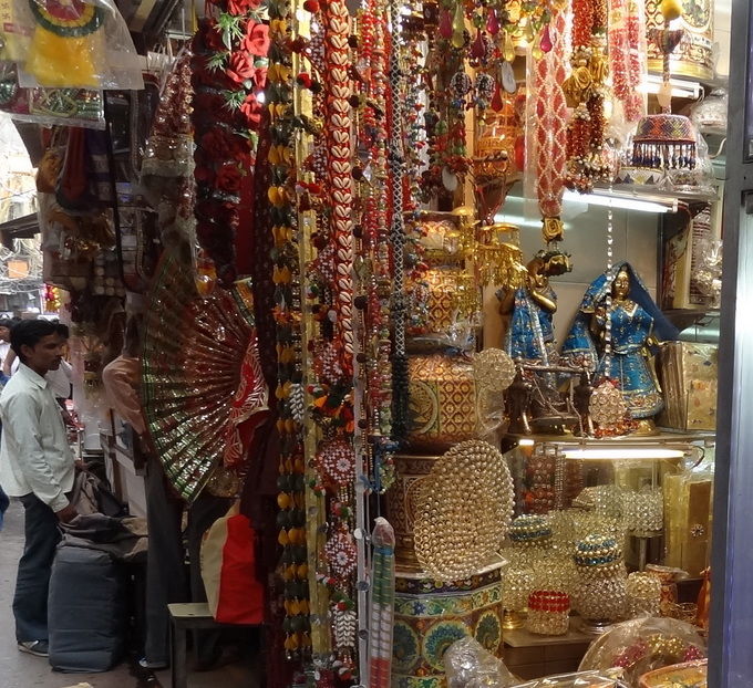 Photo of 6 Sub markets to check out when you're in Chandni Chowk 4/7 by pooja jain