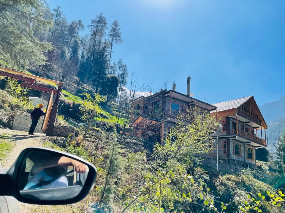 Photo of Jibhi, Himachal Pradesh, India by jaspreet singh