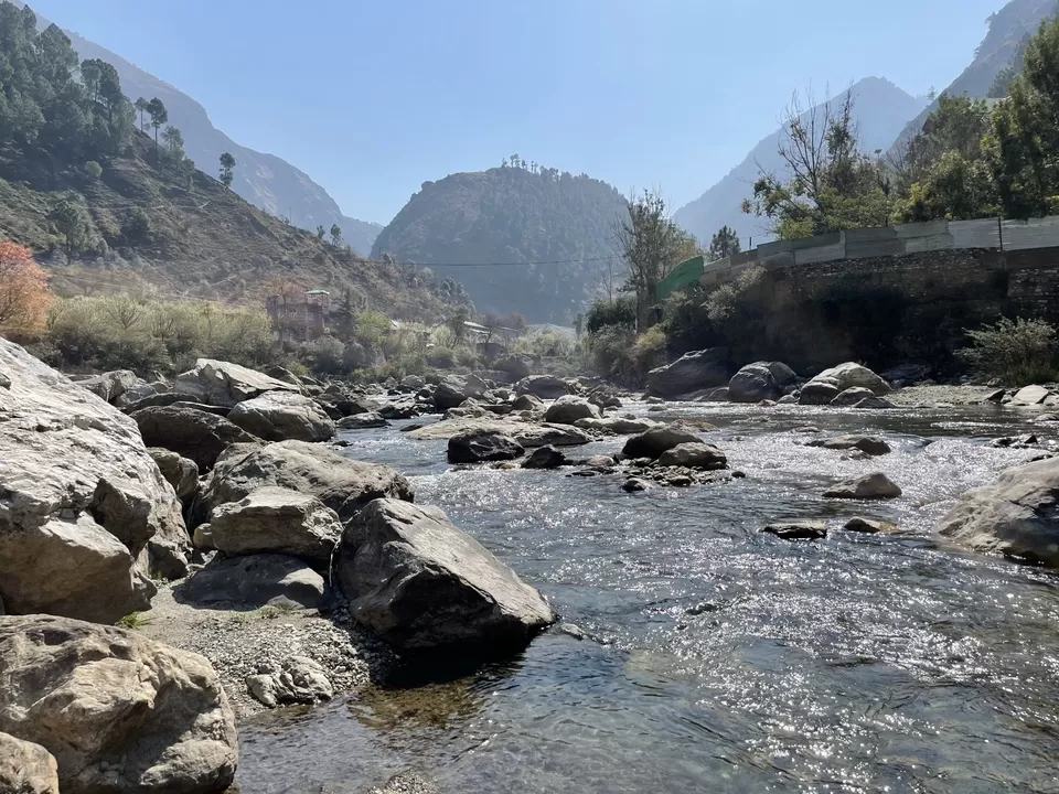 Photo of Jibhi, Himachal Pradesh, India by jaspreet singh