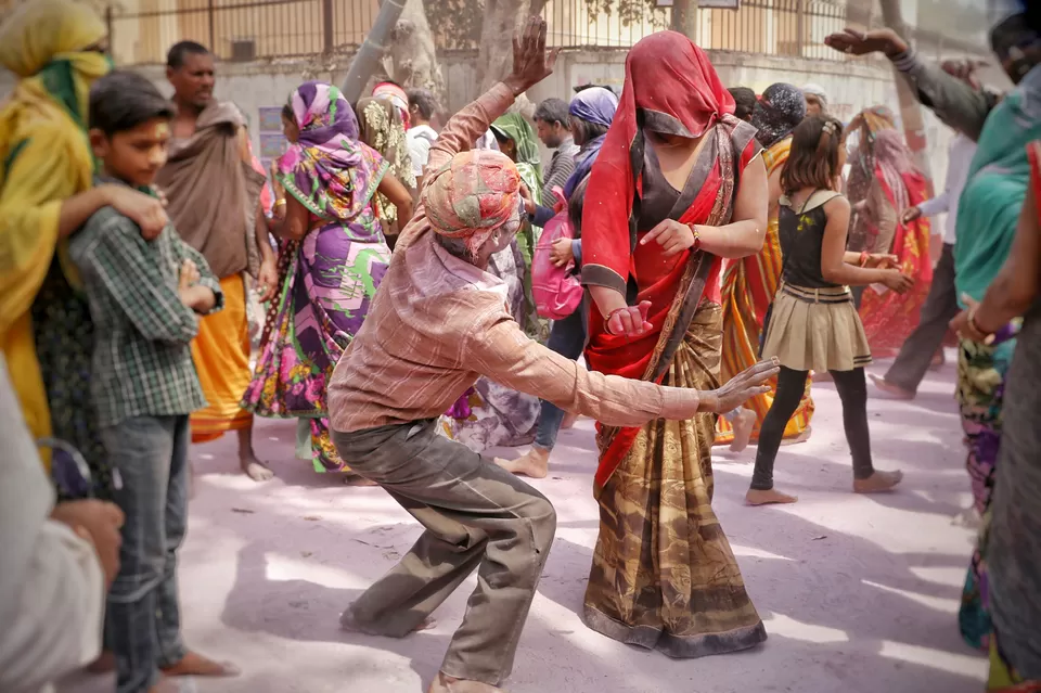 Photo of Too much of mountains already and you need a getaway from Delhi? Try Vrindavan once. (please?) by Aayushi Sawarn