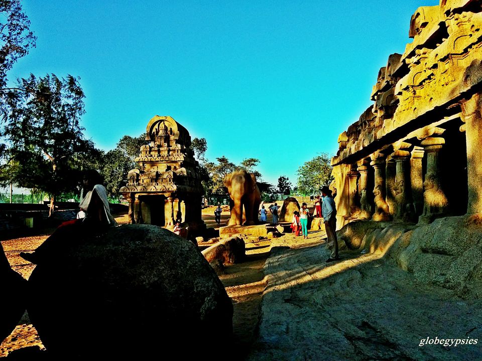 Photo of Five Rathas Cross, Mahabalipuram, Tamil Nadu, India by Panchami Bekal
