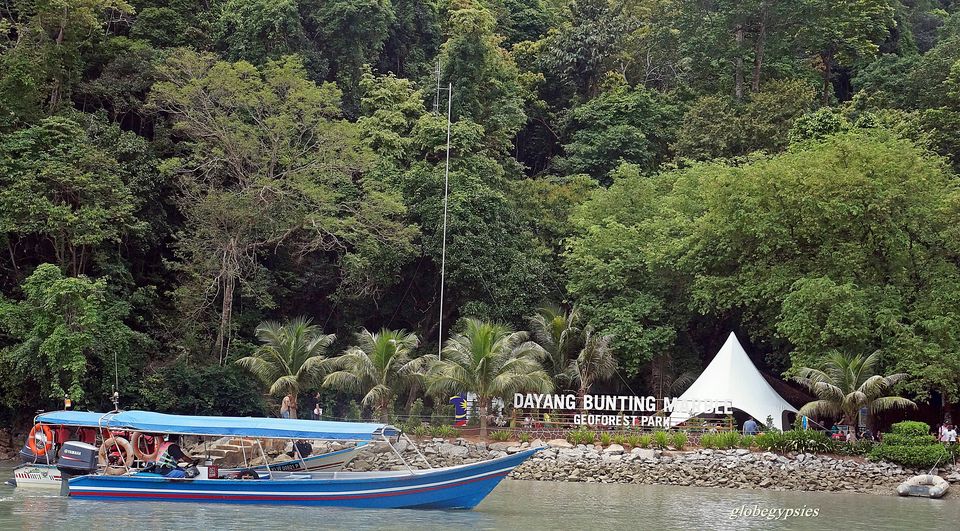 Photo of Pulau Dayang Bunting Langkawi, Kedah Malaysia by Panchami Bekal