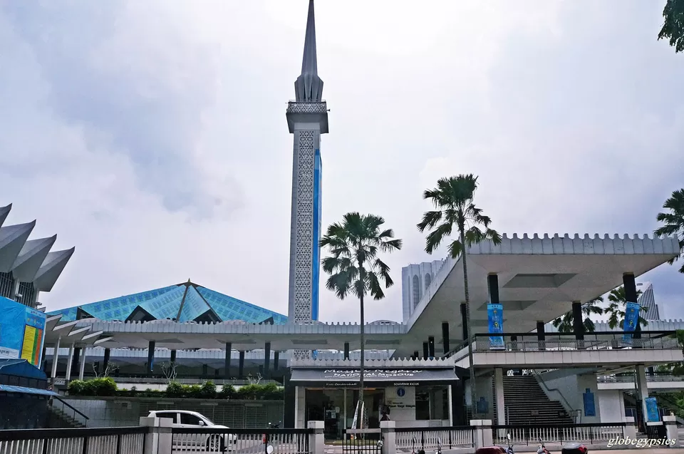 Photo of Masjid Negara Jalan Perdana Kuala Lumpur Federal Territory of Kuala Lumpur Malaysia by Panchami Bekal