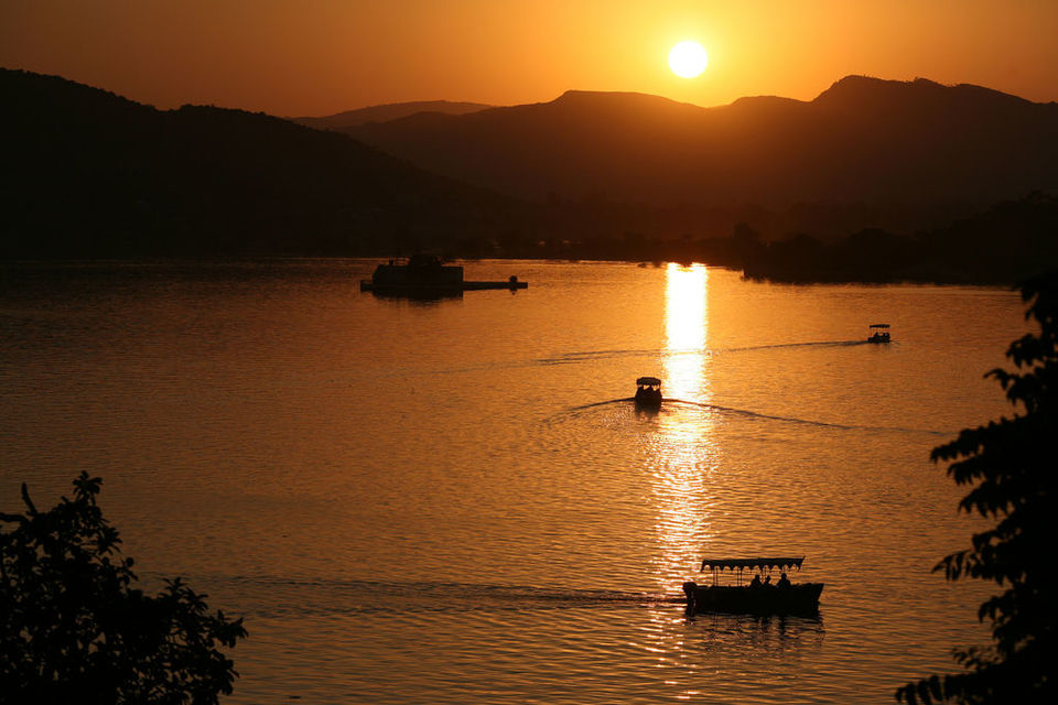 Photo of A Wonderland in the Deserted soil- Mount abu 19/26 by Nehal Pasad