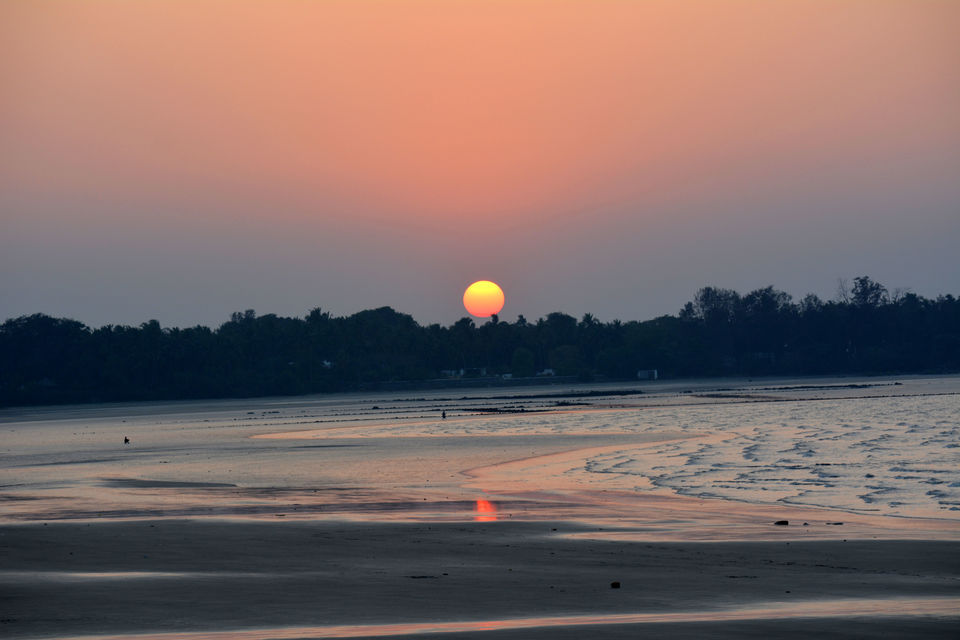 Photo of A ravishing waterfront restaurant – Boardwalk by Flamboyante 2/4 by Sanskriti Ramtek - Patil