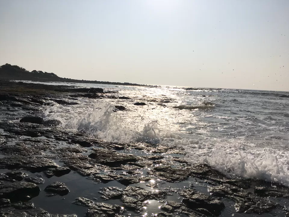 Photo of Rocky beach site near kashid, Revdanda - Murud Road, Barashiv, Maharashtra, India by Risha Rana