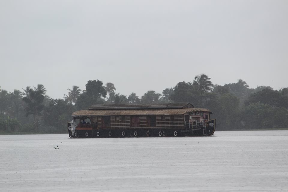Photo of Here's How You Can Contribute To Kerala Flood Rescue Operations 4/5 by anshul akhoury