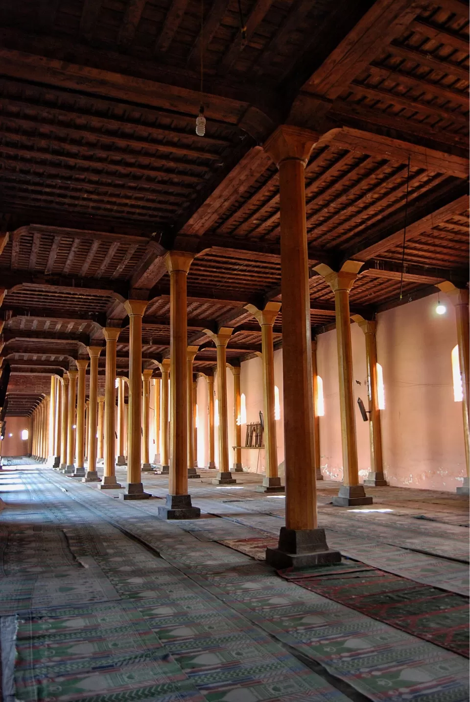 Photo of Jamia Masjid, Nowhatta, Srinagar by Aamir Wani