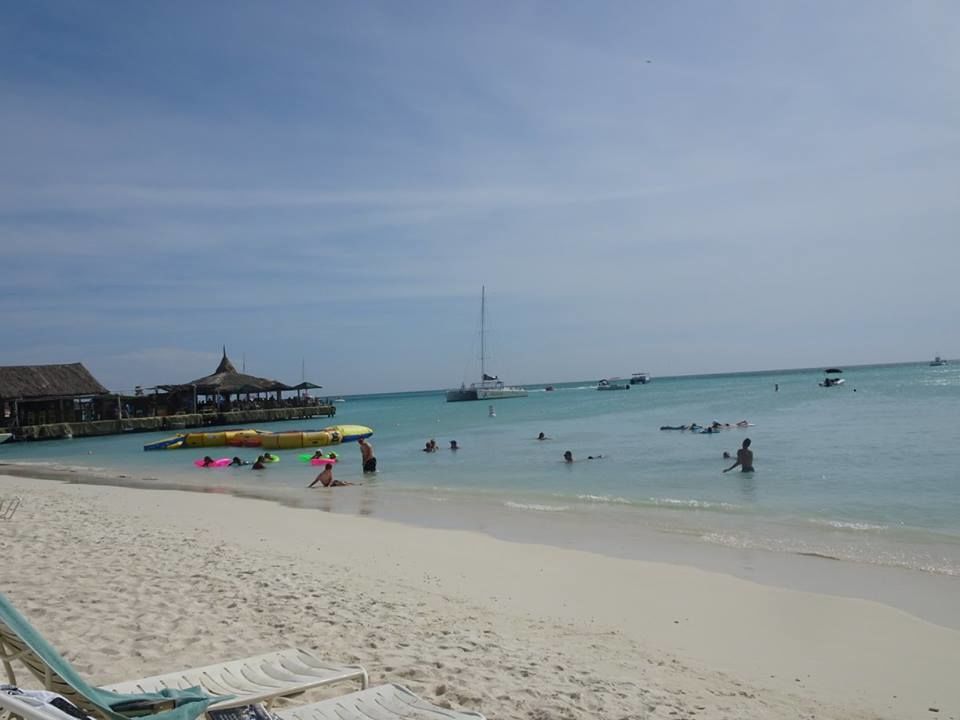 Photo of One Happy Island-Aruba 12/13 by Soma Dey