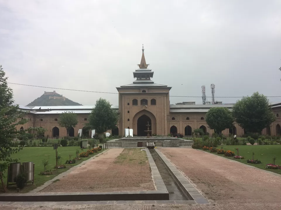 Photo of Jamia Masjid Srinagar, Nowhatta Kathi Darwaza Road, Nowhatta, Srinagar by Nibedita Saha 