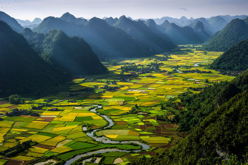 Photo of Books That Will make You Fall in Love with the Land of God 1/5 by Holiday mango travel