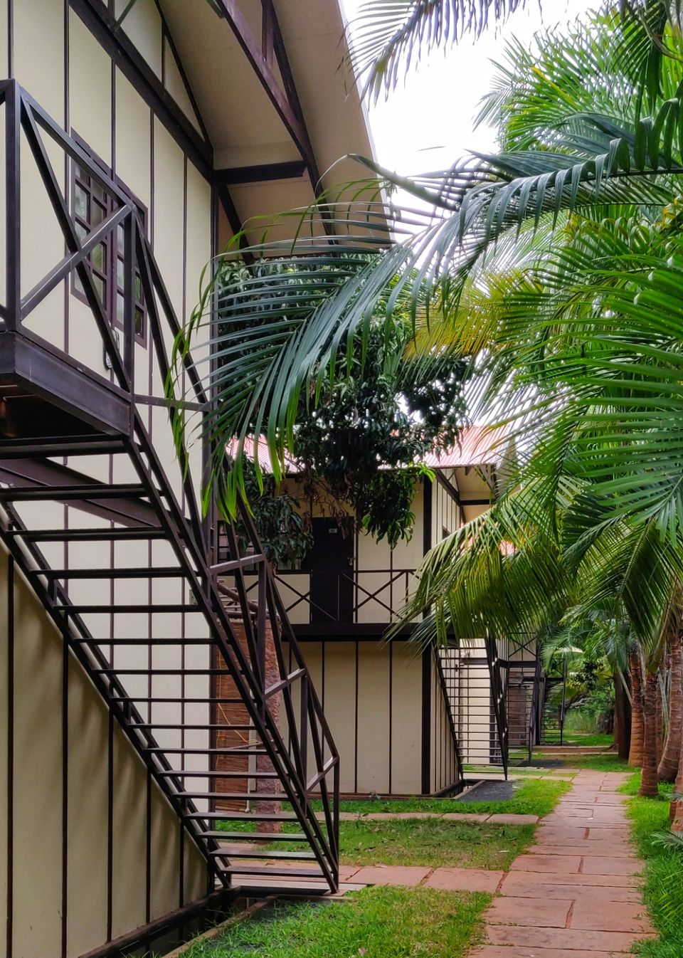 Photo of Mango Hill by POPPYS, Auroville Road, Bommayapalayam, Tamil Nadu, India by Apurva Jain