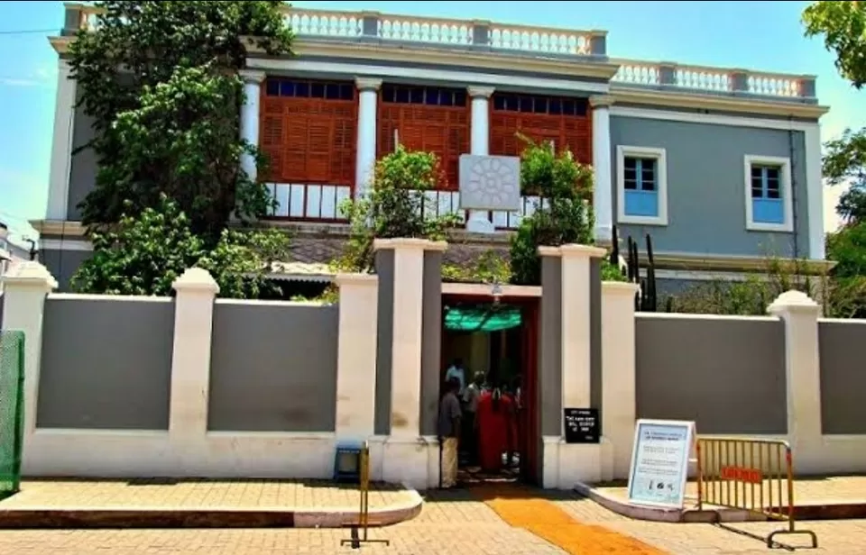 Photo of Sri Aurobindo Ashram, H.M.Kassim Salai, White Town, Pondicherry, Puducherry, India by Apurva Jain