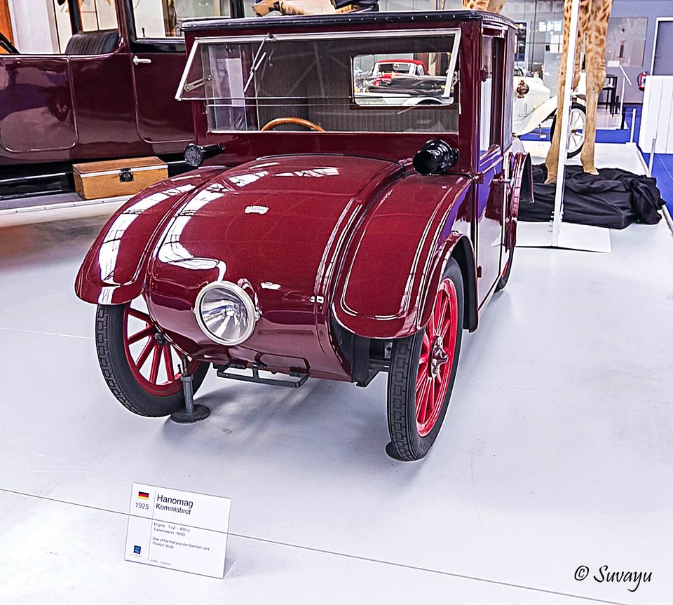 Photo of Autoworld - A time travel through the world of automobiles 4/10 by Suvayu