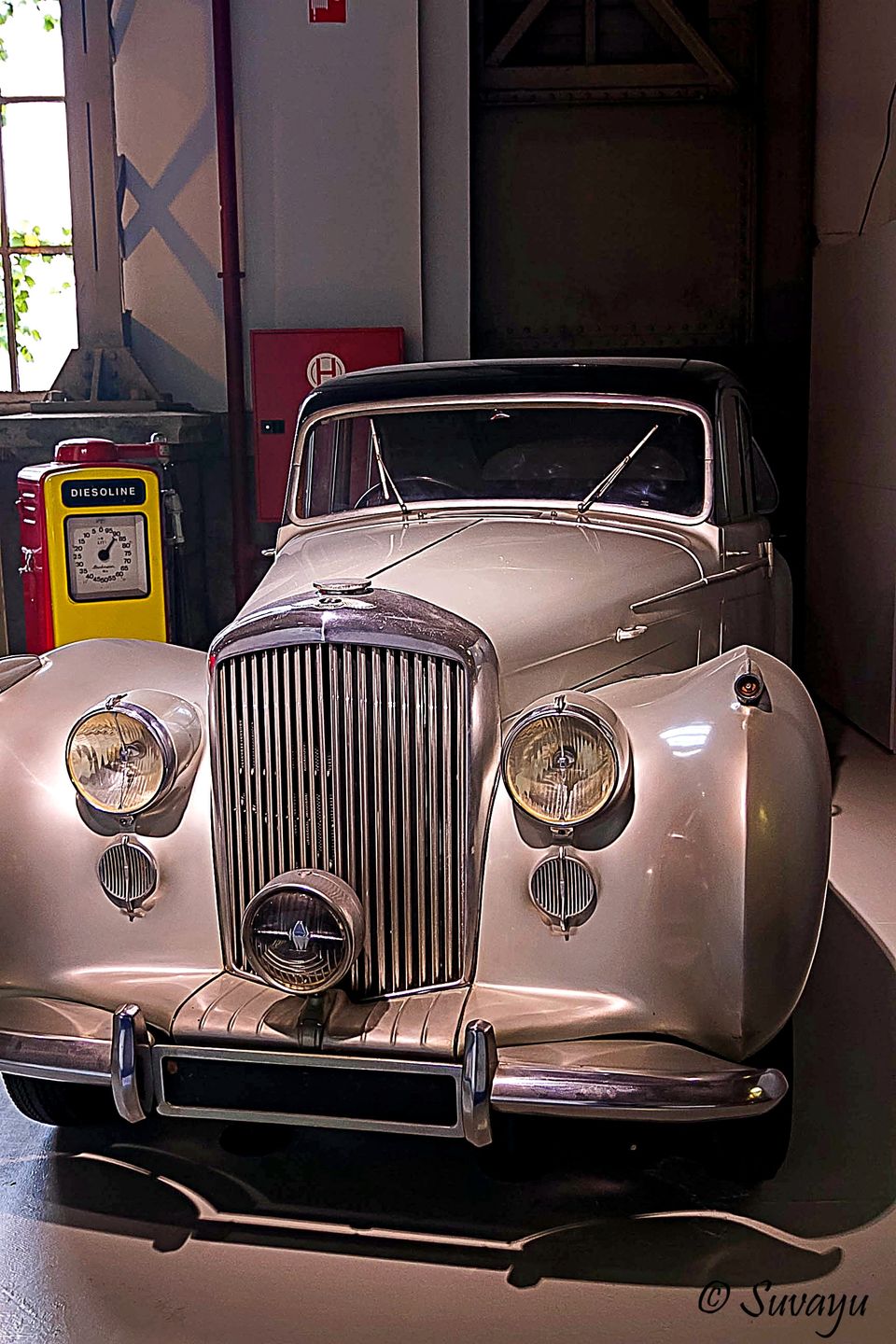 Photo of Autoworld - A time travel through the world of automobiles 10/10 by Suvayu