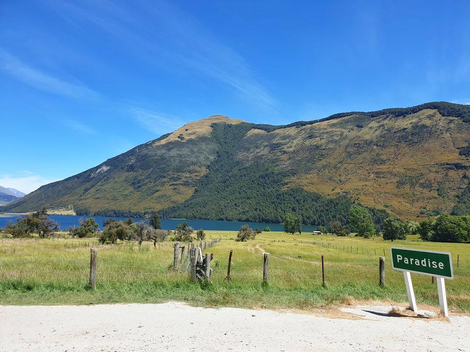 Photo of Queenstown, New Zealand by Shahzad Siddiqui