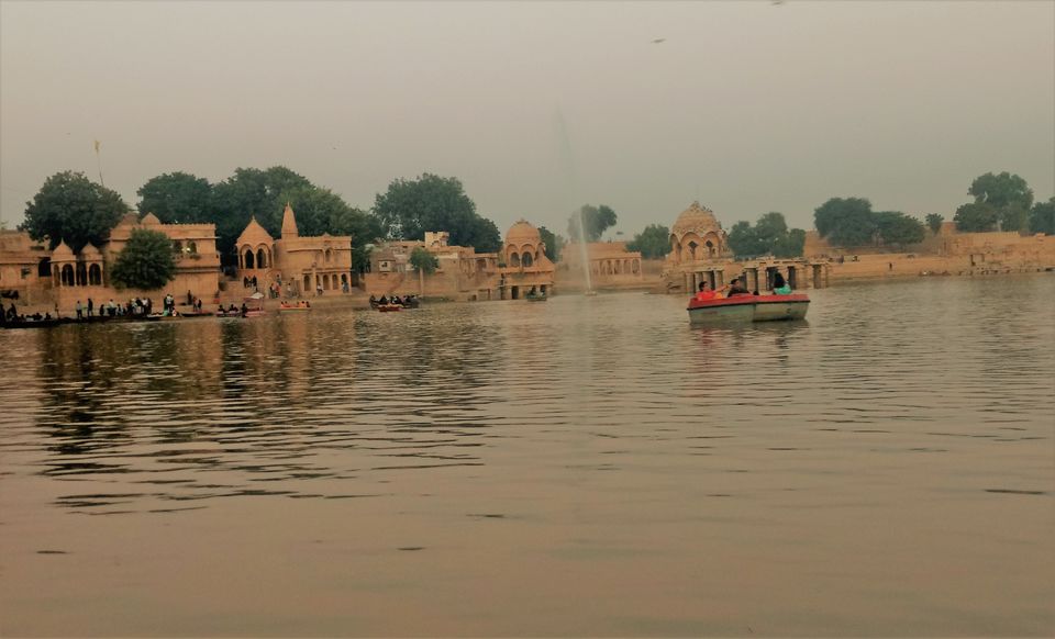 Photo of Gadisar Lake, Postal Colony, Jaisalmer, Rajasthan by Ankita Upadhyay