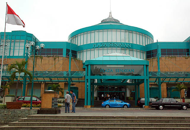 Photo of 4 Shopping Mal Terkenal di Jakarta, Indonesia 1/1 by Traveller Indo