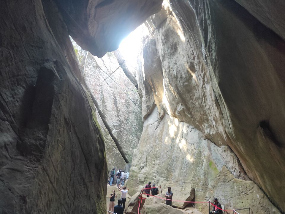 Photo of Edakkal Caves, Nenmeni, Kerala, India by Midhun