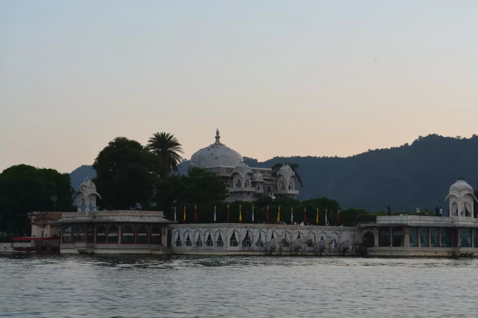 Photo of Fateh Sagar Lake, Udaipur, Rajasthan, India by Spoorthi Kedambadi