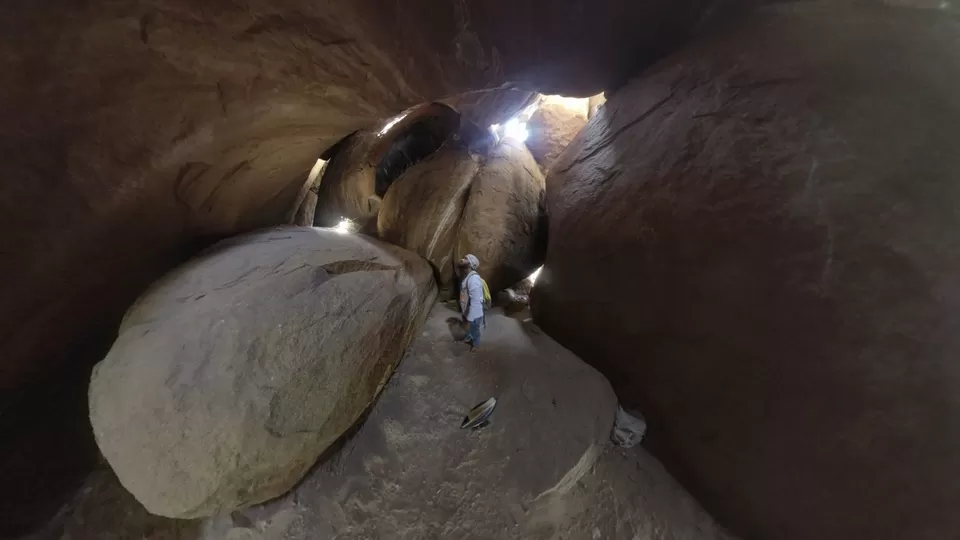 Photo of Valikilla Cave, Anegundi, Karnataka, India by Mady Velkar