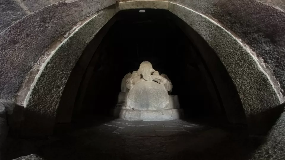 Photo of Kadalekalu Ganesha, Hampi, Karnataka, India by Mady Velkar