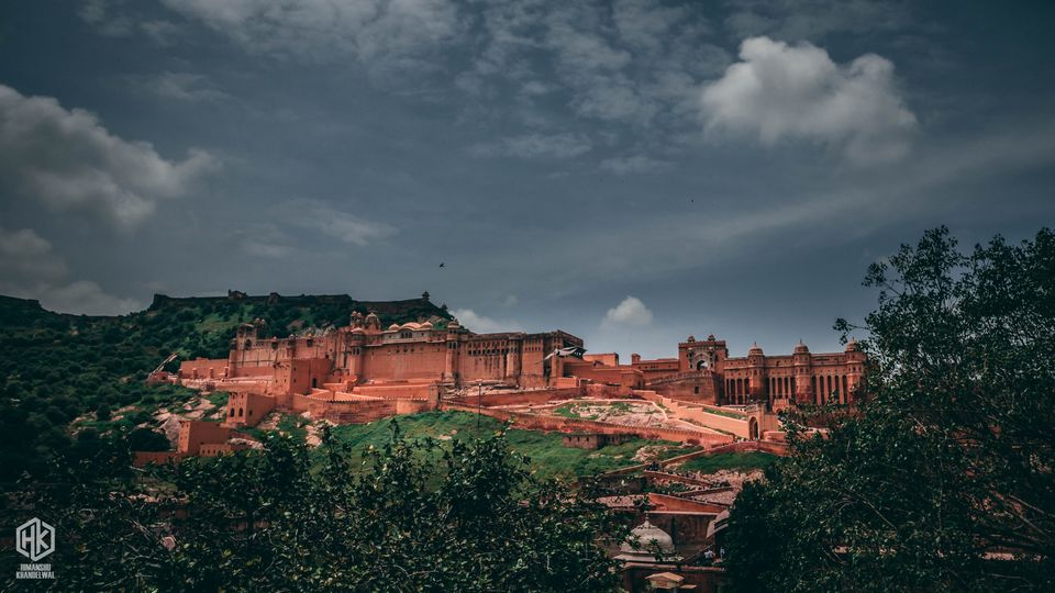 Photo of Gurgaon, Haryana, India by Himanshu Khandelwal