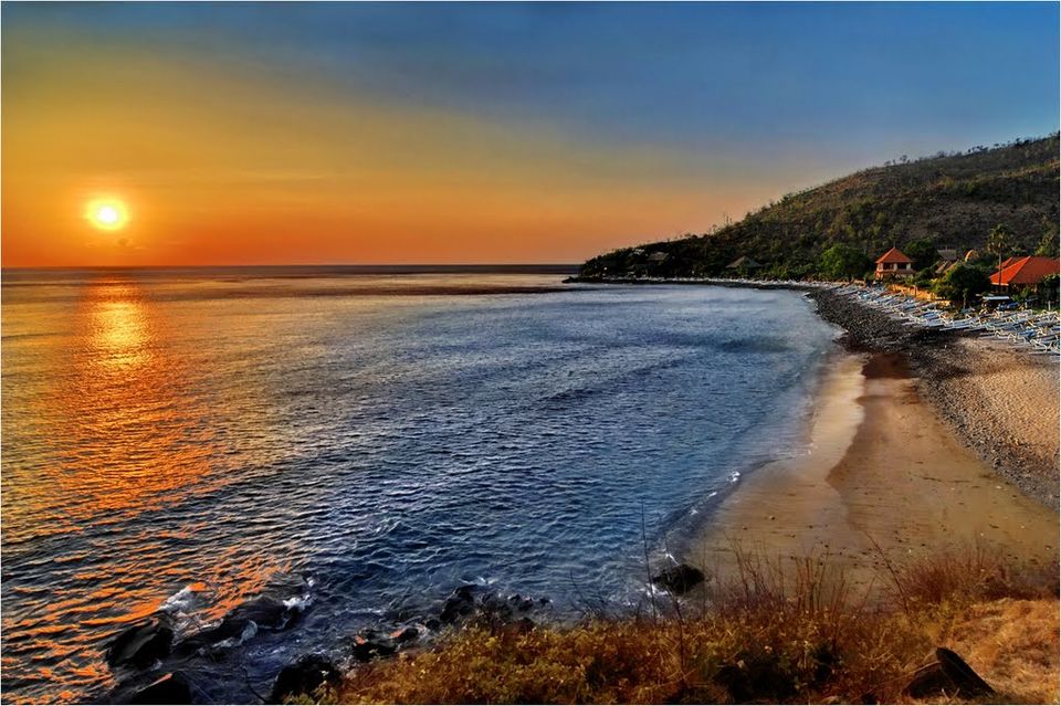 Photo of Kenapa Anda Harus Mengunjungi Pantai Amed di Bali, Indonesia 1/1 by Traveller Indo