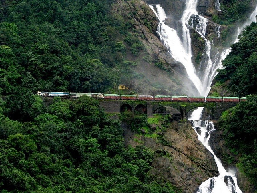 Photo of Hidden treasure in Goa - Dudhsagar Waterfall 4/11 by Aman Gupta