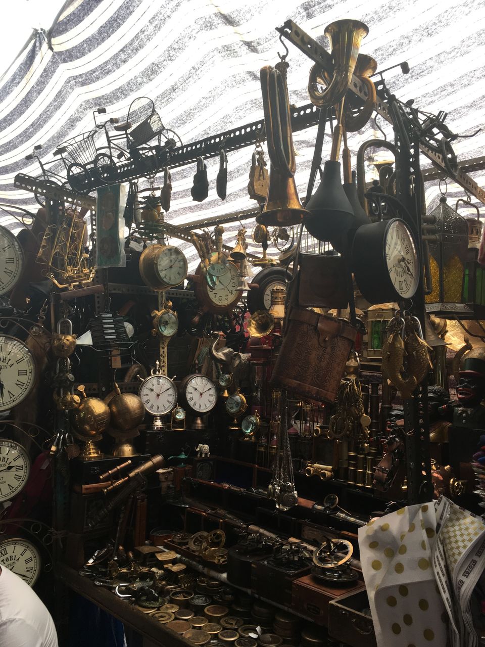 Photo of Colaba Causeway, Badhwar Park, Mumbai, Maharashtra, India by vidhi bubna