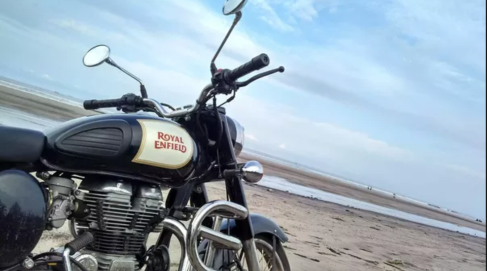 Photo of 5 reasons why you should take a bike ride on a travel date instead of renting a car 1/3 by vidhi bubna